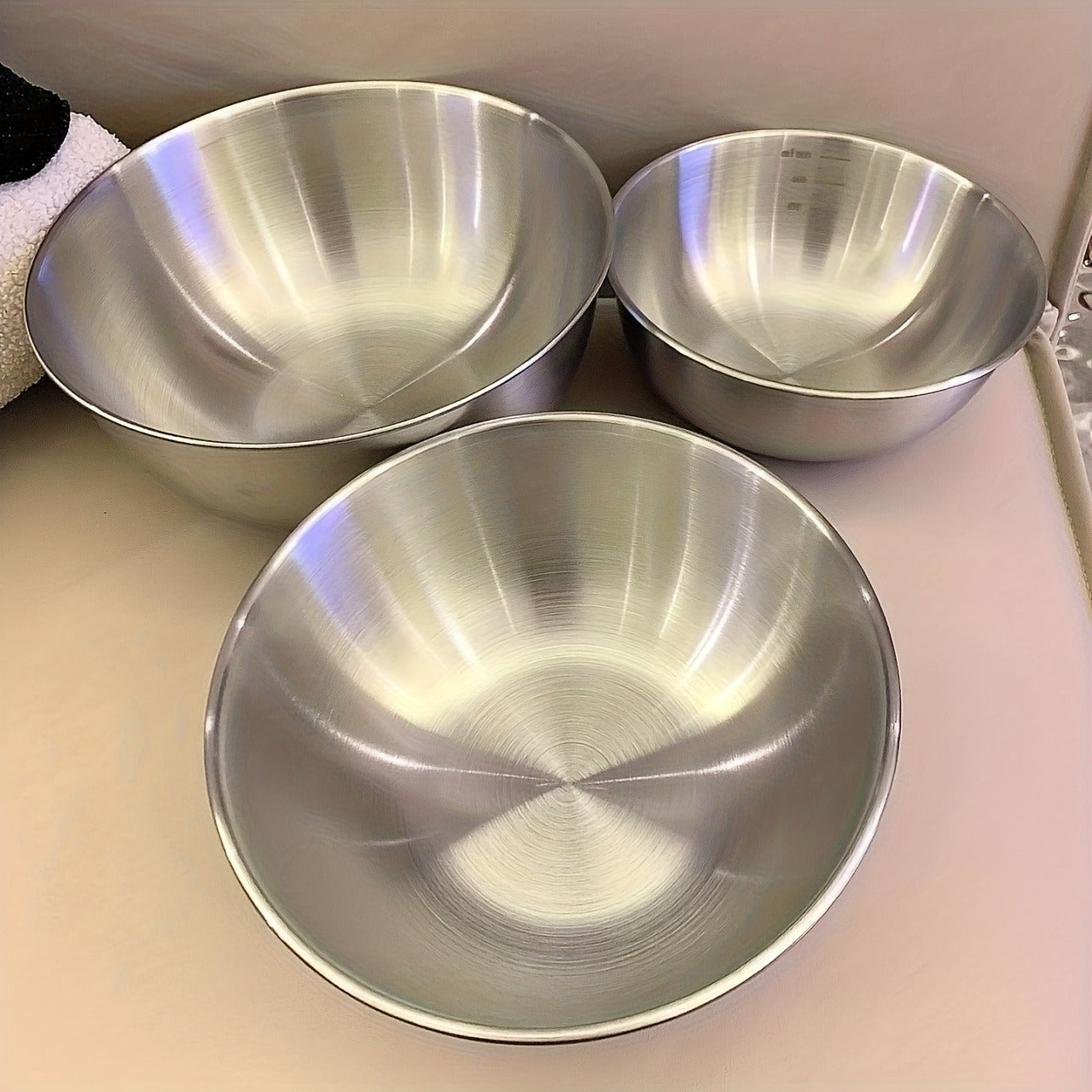 3pcs Stainless Steel Cooking Mixing Bowls for Baking, Home Use, Thickening, Mixing, and Kneading Dough. Suitable for Mixing, Salad Preparation, and Baking